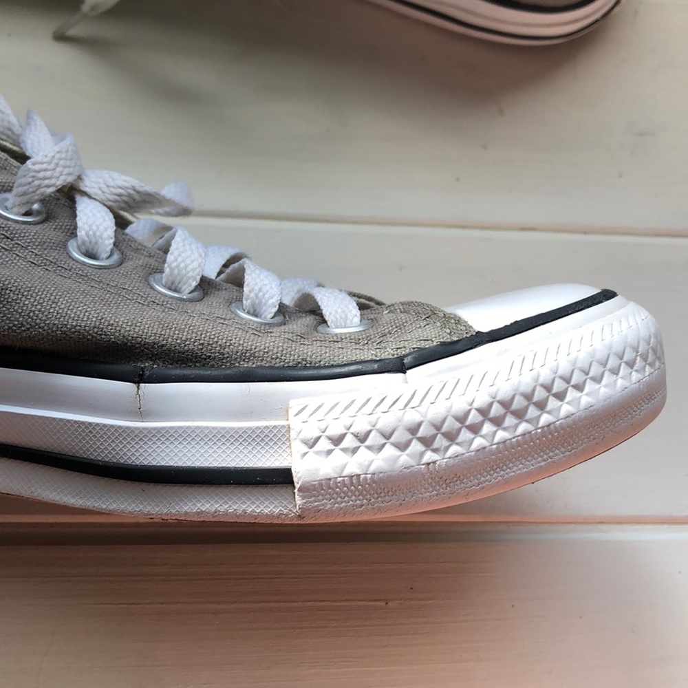 Converse - Picture 6 of 8